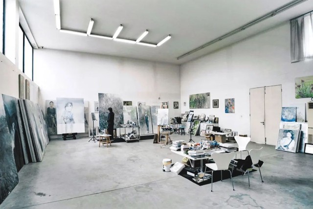 Nam nghệ sĩ xây biệt thự ở ẩn, U80 sống “lẻ bóng”: Không nghỉ hưu, thức đến 4h sáng làm việc vẫn hài lòng- Ảnh 9.