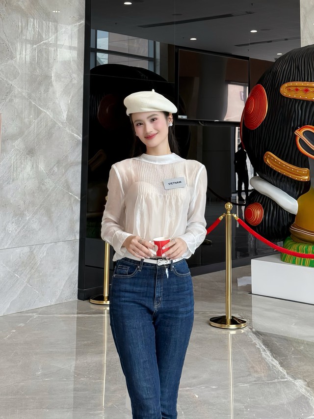 Hoa hậu Ý Nhi xách túi hiệu quay lại Úc, bất ngờ khi biết công việc làm thêm nơi xứ người- Ảnh 3.