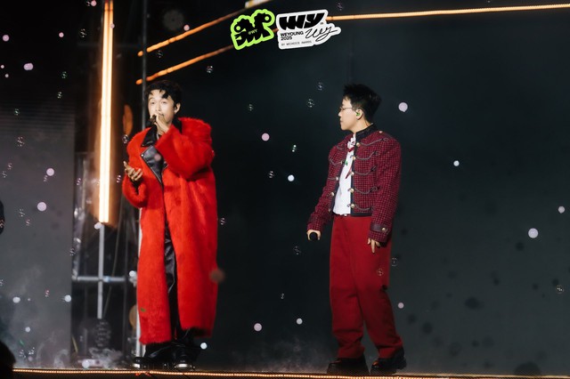 WeYoung 2025: Khi các nghệ sĩ trẻ làm chủ sân khấu và toả sáng bằng câu chuyện âm nhạc của chính mình- Ảnh 17.