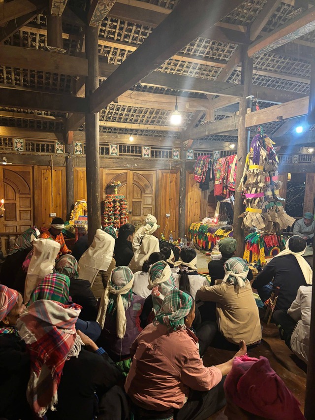 Chị Vàng Thị Thông trong Gia đình Haha nghẹn ngào chia sẻ sau khi người thân qua đời- Ảnh 2.