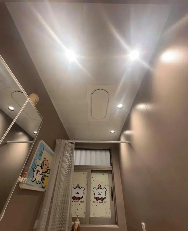 Căn hộ "ảo ma" ở Hong Kong: Chật không nhích nổi người vẫn sống tốt, đặc biệt có toilet riêng- Ảnh 8.