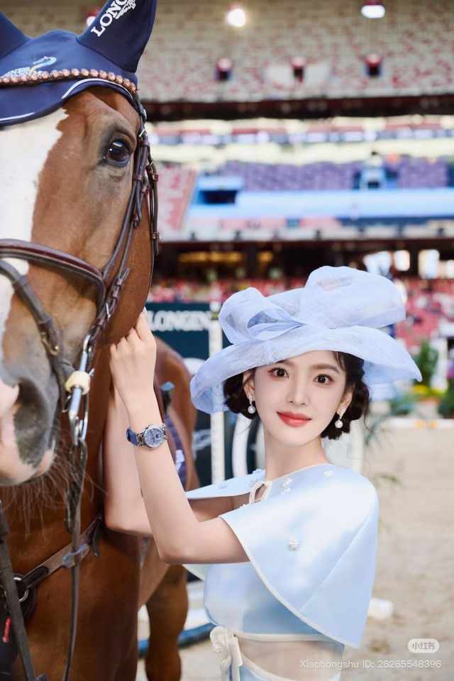 Cô gái khiến 10 triệu người say đắm nay tàn tạ vì ép cân, chỉ mặc vừa quần áo trẻ con 12 tuổi - Ảnh 4.