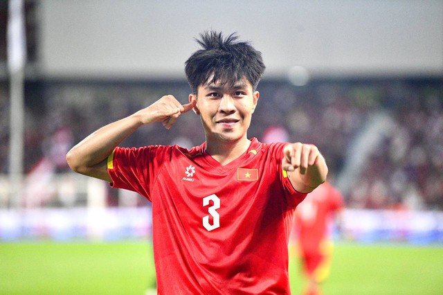 M&agrave;n tương t&aacute;c 