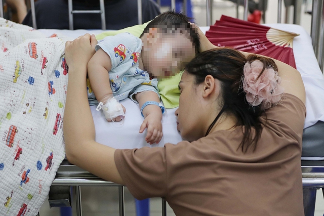 Những "điểm nóng" về y tế, sức khỏe năm 2025- Ảnh 3.