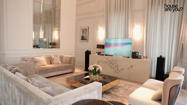 Cô gái Việt được chồng "ting ting" cho 24 tỷ tiền tiêu vặt,  sống xa xỉ như bà hoàng trong biệt thự 1.000m²- Ảnh 3.