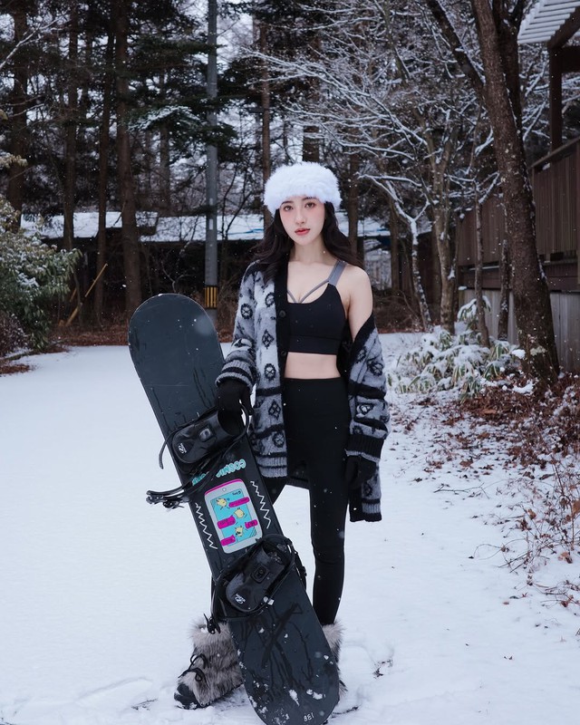 Danh tính nữ diễn viên lộ clip thân mật với thiếu gia, bị bóc phốt làm "tiểu tam" ầm ĩ showbiz trong đêm Giáng sinh- Ảnh 2.