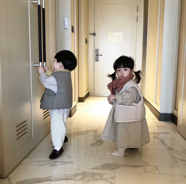 5 bước hướng dẫn thay vì giải quyết hộ con những xung đột giữa con và anh chị em trong nhà- Ảnh 1.