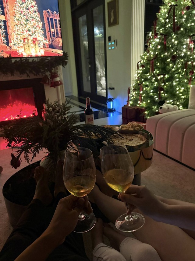 Bộ ảnh giáng sinh đẹp lung linh nhà Quế Ngọc Hải, ngắm biệt thự lộng lẫy nhà Thành Chung mới choáng- Ảnh 4.