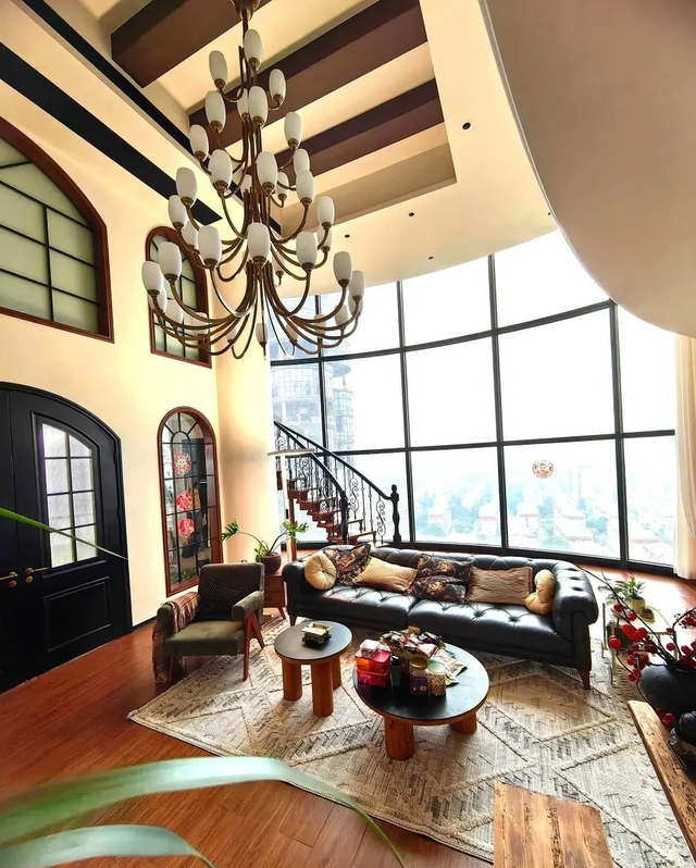 Nữ nghệ sĩ 40 tuổi không kết hôn, bỏ 12 tỷ xây "nhà trên không" sống 1 mình: "Thỉnh thoảng cũng thấy cô đơn"- Ảnh 9.