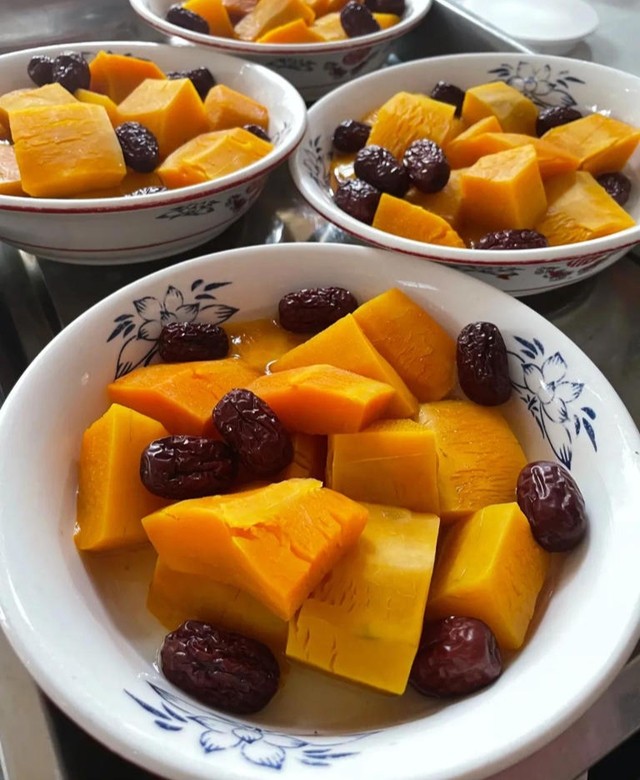 Sau tuổi 45 đừng bổ sung bừa bãi, ăn 3 món chứa progesterone tự nhiên này giúp da dẻ mịn màng, sắc mặt hồng hào- Ảnh 2.