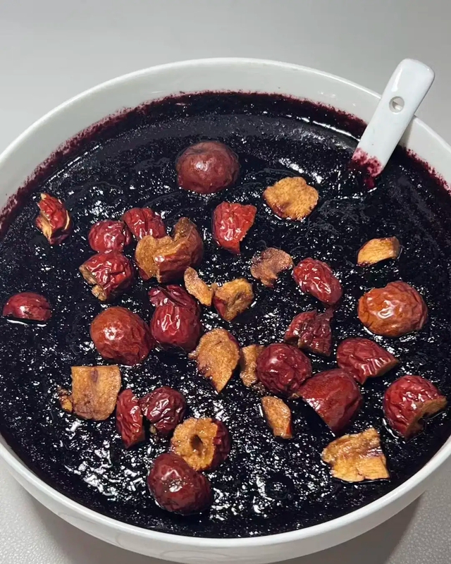 Sau tuổi 45 đừng bổ sung bừa bãi, ăn 3 món chứa progesterone tự nhiên này giúp da dẻ mịn màng, sắc mặt hồng hào- Ảnh 3.