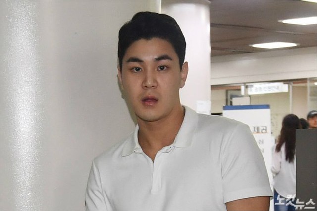 Hết cơ hội cho sao nam đình đám trở lại showbiz- Ảnh 3. Hết cơ hội cho sao nam đình đám trở lại showbiz- Ảnh 3.