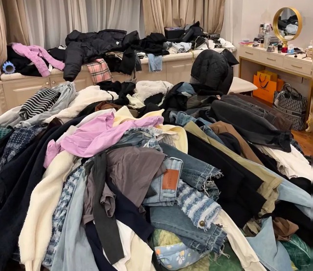 4 loại đồ cũ nên dứt khoát bỏ trước năm mới 2026- Ảnh 3. 4 loại đồ cũ nên dứt khoát bỏ trước năm mới 2026- Ảnh 3.