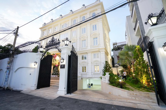 Cận cảnh biệt thự 200 tỷ đồng của Hoa hậu Việt Nam- Ảnh 4. Cận cảnh biệt thự 200 tỷ đồng của Hoa hậu Việt Nam- Ảnh 4.