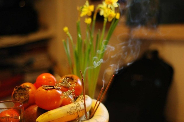 7 điều kiêng kỵ khi thắp hương cuối năm- Ảnh 6.