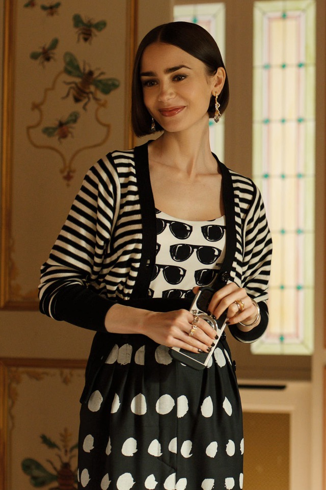 Nữ chính phim ngôn tình top 1 toàn cầu: Từ chối làm dâu hào môn, visual quá xuất sắc, style tuyệt đối sang chảnh- Ảnh 8. Nữ chính phim ngôn tình top 1 toàn cầu: Từ chối làm dâu hào môn, visual quá xuất sắc, style tuyệt đối sang chảnh- Ảnh 8.