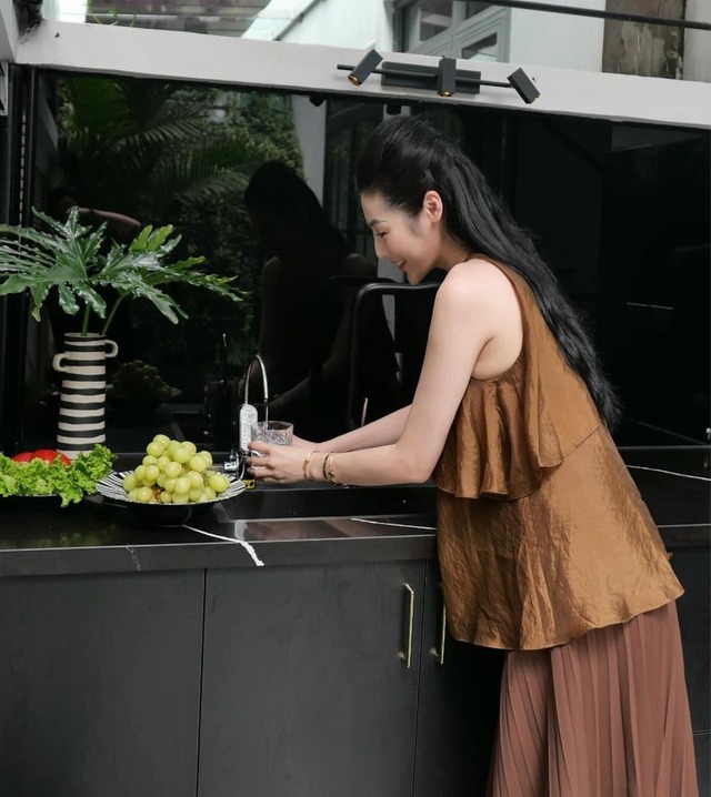 Mỹ nhân "theo chồng bỏ cuộc chơi", ở biệt thự 250 tỷ cao cấp nhất Hà thành- Ảnh 11. Mỹ nhân "theo chồng bỏ cuộc chơi", ở biệt thự 250 tỷ cao cấp nhất Hà thành- Ảnh 11.