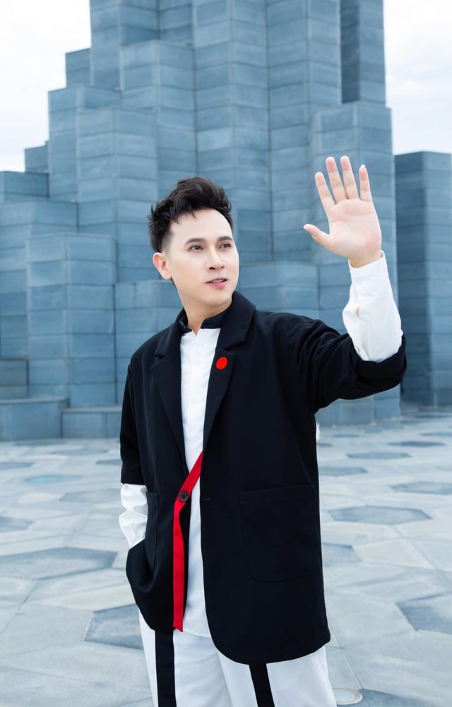 Ồn ào ca khúc Việt gây sốt Trung Quốc: Ca sĩ lên tiếng, tác giả vào tận nơi "dằn mặt" và tuyên bố khởi kiện- Ảnh 4.