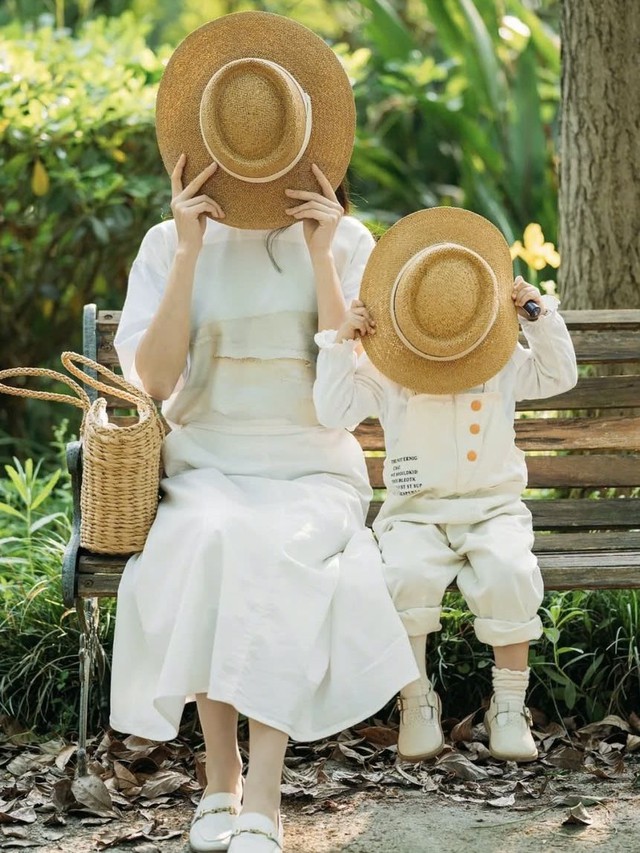 Không có đứa trẻ nào tự nhiên NGOAN ngay, nhưng đây là những dấu hiệu cho thấy con đang thay đổi tích cực hơn- Ảnh 2.