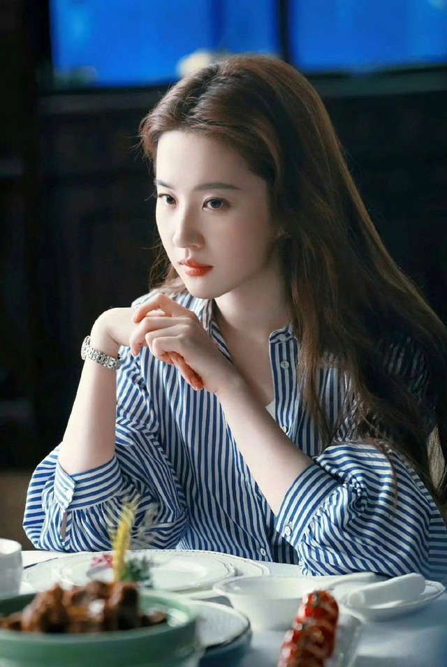 Sự thật phũ phàng sau câu nói "Ở nhà anh nuôi": Bát cơm người khác xới, ngon thì có ngon nhưng nuốt liệu có trôi?- Ảnh 2.