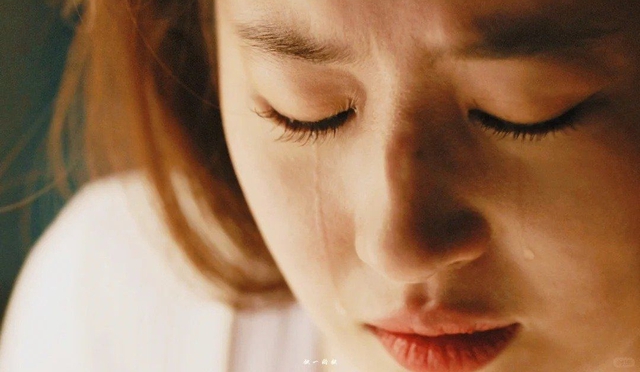 Sự thật phũ phàng sau câu nói "Ở nhà anh nuôi": Bát cơm người khác xới, ngon thì có ngon nhưng nuốt liệu có trôi?- Ảnh 1.