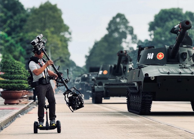 Steadihan Lê Bảo Hân lên tiếng vụ tuyển trợ lý đạo diễn Quang Dũng: Tôi từng làm không lương, chờ 6h sáng đến 4h30 chiều- Ảnh 4.