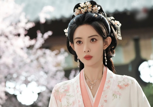 10 mỹ nhân cổ trang đẹp nhất Trung Quốc 2025: Angelababy xếp sau Dương Tử, hạng 1 nhan sắc mê hoặc chúng sinh- Ảnh 2.