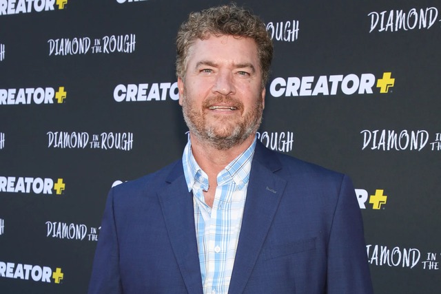 1 nam diễn viên truyền hình qua đời, vợ đau lòng tiễn biệt: "Hẹn gặp lại anh kiếp sau"- Ảnh 1.