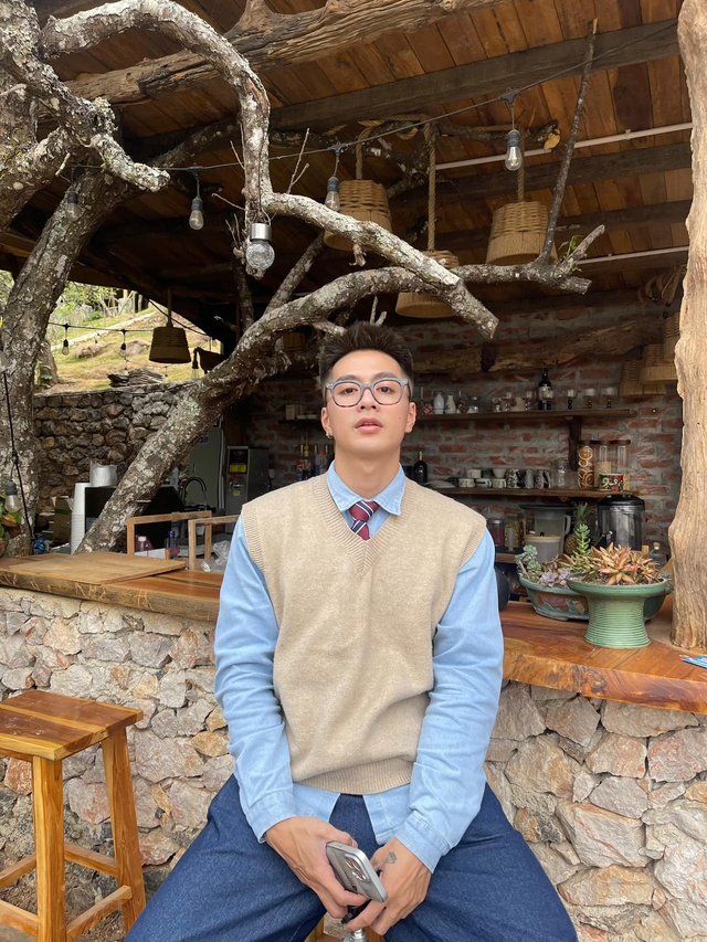 Người mẫu từng tham gia Quý ông hoàn mỹ bị chấn thương nghiêm trọng trong vụ lật xe ở Lào Cai- Ảnh 2.