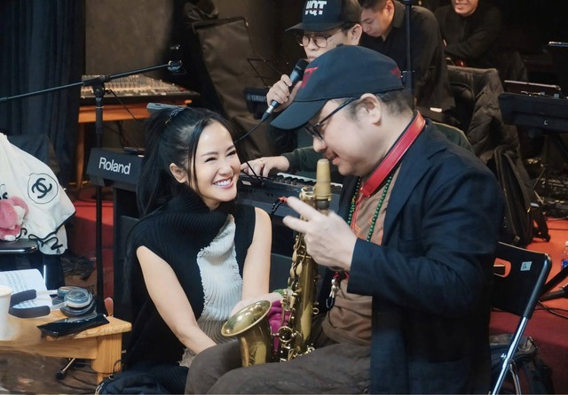 Diva Hồng Nhung, Hà Trần và loạt nghệ sĩ không được trả cát-xê, sốc vì BTC show Về Đây Bốn Cánh Chim Trời- Ảnh 1.