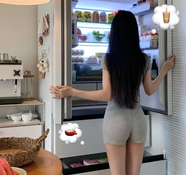 "Đặc sản" Hong Kong: Nhà bé tí hon vẫn tiện nghi đến từng centimet, 10 triệu người xem xin bái phục- Ảnh 1.