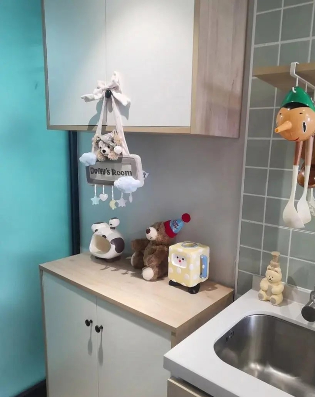 "Đặc sản" Hong Kong: Nhà bé tí hon vẫn tiện nghi đến từng centimet, 10 triệu người xem xin bái phục- Ảnh 3.