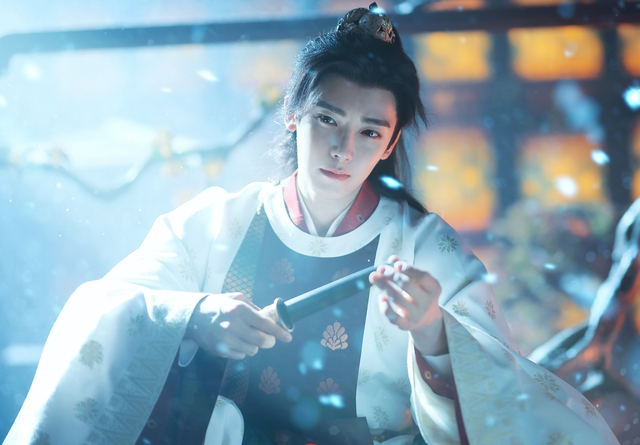 Trung Quốc đang có 1 phim cổ trang hay điên lên được: Nữ chính đẹp đến mức ai đứng cạnh cũng thành tàng hình- Ảnh 3.