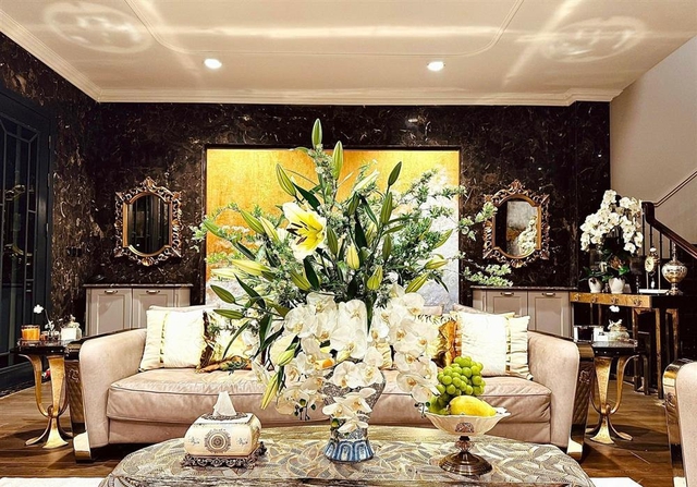 Nữ diễn viên giàu nhất miền Bắc ở biệt thự 60 tỷ- Ảnh 12. Nữ diễn viên giàu nhất miền Bắc ở biệt thự 60 tỷ- Ảnh 12.