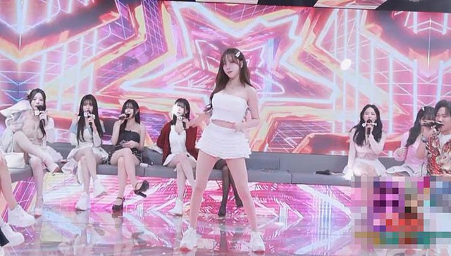 Giới trẻ Hàn quốc dè chừng khi hẹn hò vì quá nhiều hot girl thích livestream khoe thân- Ảnh 2.