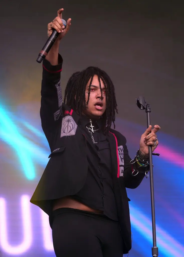 Ca sĩ nổi tiếng đột ngột qua đời ở tuổi 26- Ảnh 1.