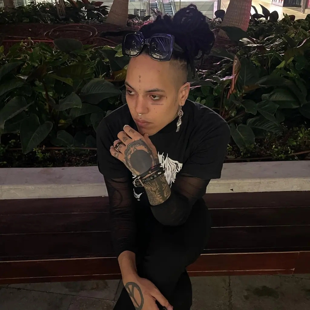 Ca sĩ nổi tiếng đột ngột qua đời ở tuổi 26- Ảnh 2.