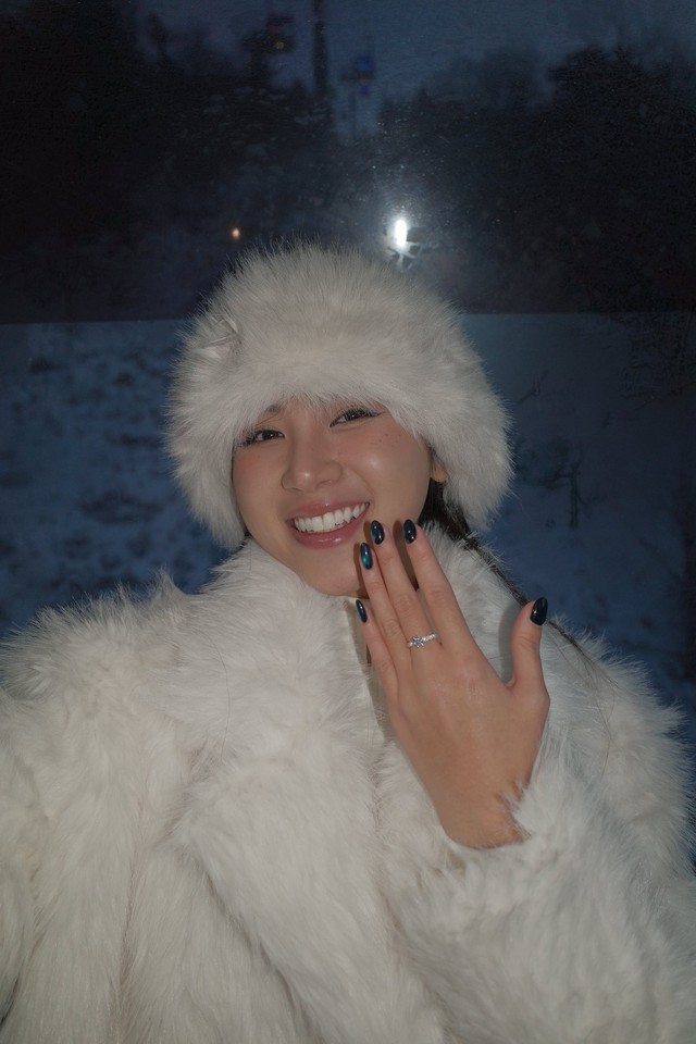 Đạo diễn Vbiz xả kho ảnh bên bạn gái nóng bỏng sau khi "chốt đơn" thành công tại Hàn Quốc- Ảnh 1.