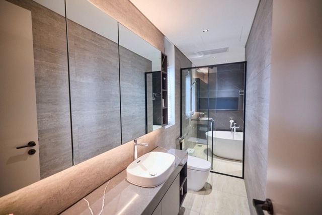 Celeb Việt "lên hương" năm 2025: Người tậu nhà triệu đô, người từng ly hôn nhưng nay đổi đời ngoạn mục hơn phim điện ảnh- Ảnh 9.