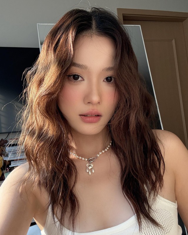 Bạn gái tin đồn của Song Luân: Visual "xịn mịn" như Baifern, gu cỡ này bảo sao ai đó "đổ đứ đừ"- Ảnh 12. Bạn gái tin đồn của Song Luân: Visual "xịn mịn" như Baifern, gu cỡ này bảo sao ai đó "đổ đứ đừ"- Ảnh 12.