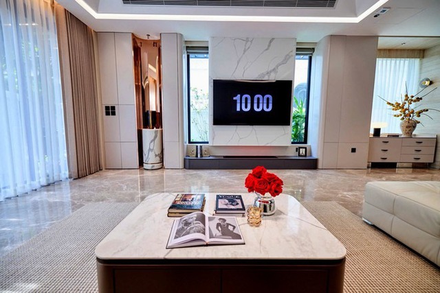 Celeb Việt "lên hương" năm 2025: Người tậu nhà triệu đô, người từng ly hôn nhưng nay đổi đời ngoạn mục hơn phim điện ảnh- Ảnh 7.