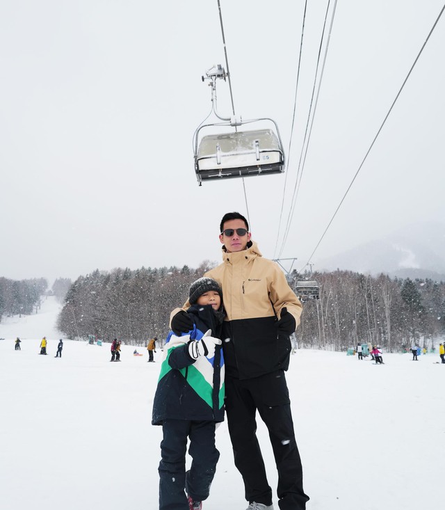 Văn Quyết và ái nữ cựu chủ tịch CLB Sài Gòn hạnh phúc thế!- Ảnh 3.