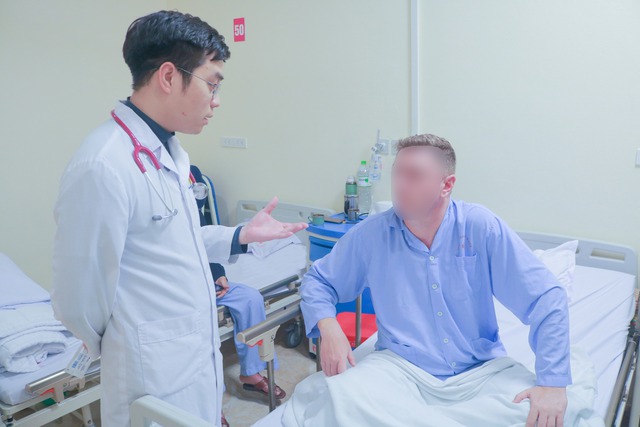 Người đàn ông ngừng tim đột ngột sau khi chơi Pickleball, bác sĩ tim mạch khuyến cáo việc cần làm để ngăn ngừa- Ảnh 2.