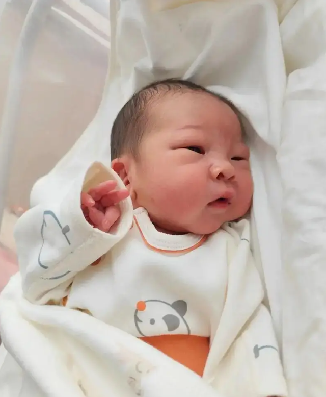 Mẹ chồng và bảo mẫu: Nên ở với ai khi ở cữ? Câu trả lời khá bất ngờ- Ảnh 1.