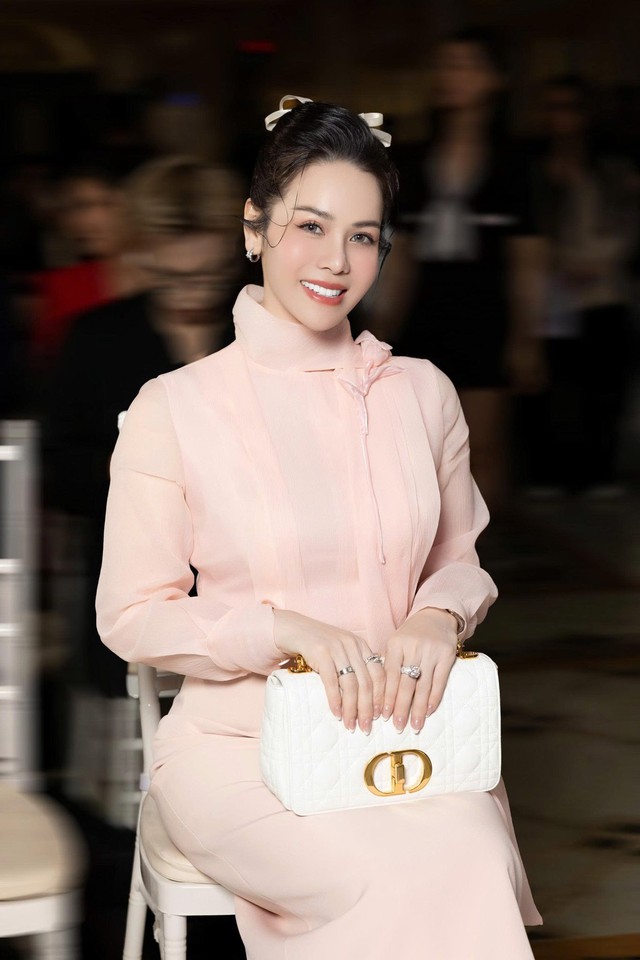 Tình trạng bất ổn của Nhật Kim Anh - Ảnh 3. Tình trạng bất ổn của Nhật Kim Anh - Ảnh 3.