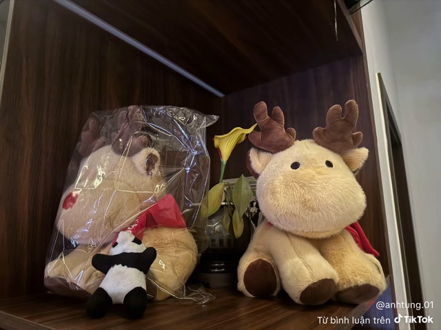 Hàng loạt khách đòi "bắt đền" Jollibee sau khi săn tuần lộc Noel- Ảnh 7. Hàng loạt khách đòi "bắt đền" Jollibee sau khi săn tuần lộc Noel- Ảnh 7.