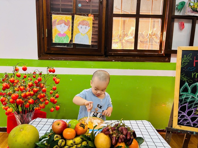 Hoang mang khi giáo viên phản ánh con đi trẻ hay cắn cấu bạn, bố mẹ nên làm gì?- Ảnh 5.