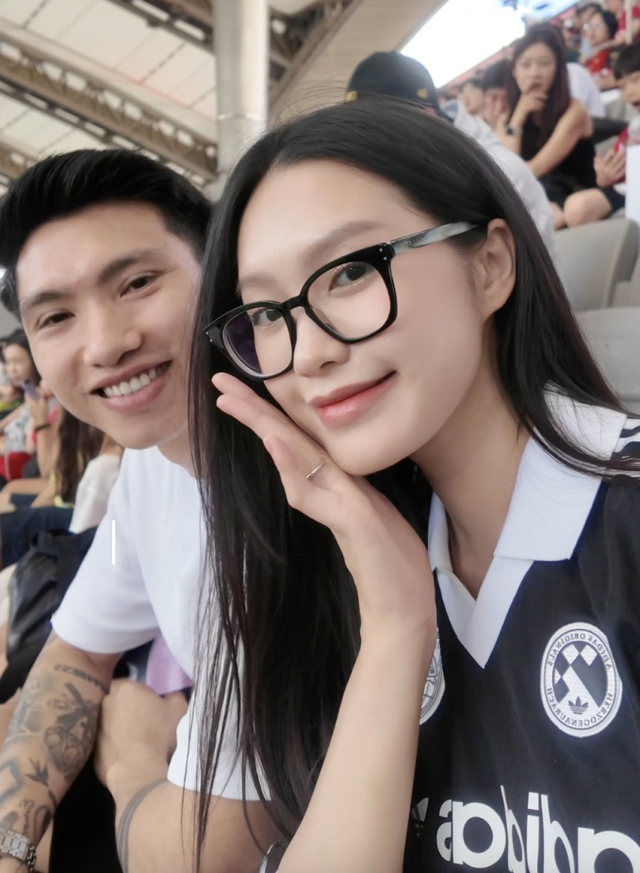 Đoàn Văn Hậu tái xuất, không ai hạnh phúc hơn Doãn Hải My, lần hiếm hoi tiểu thư "gắt gỏng" cũng vì bảo vệ chồng- Ảnh 7.