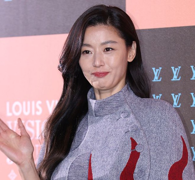 “Mợ chảnh” đánh mất ánh hào quang - Ảnh 1. “Mợ chảnh” đánh mất ánh hào quang - Ảnh 1.