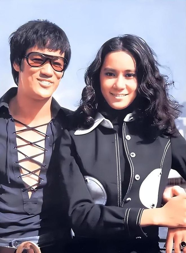 Một siêu sao qua đời chỉ sau 12 phút lên giường người tình và điều được hé lộ sau nhiều năm- Ảnh 3. Một siêu sao qua đời chỉ sau 12 phút lên giường người tình và điều được hé lộ sau nhiều năm- Ảnh 3.